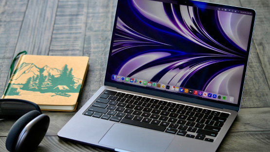 MacBook Air replacement center in qatar